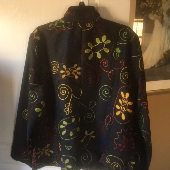 Chico’s Embroidered Blazer with Matching Shell - Picture 3 of 7